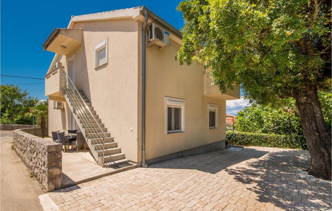 Nice Apartment In Malinska Dubasnica With Kitchen מראה חיצוני תמונה